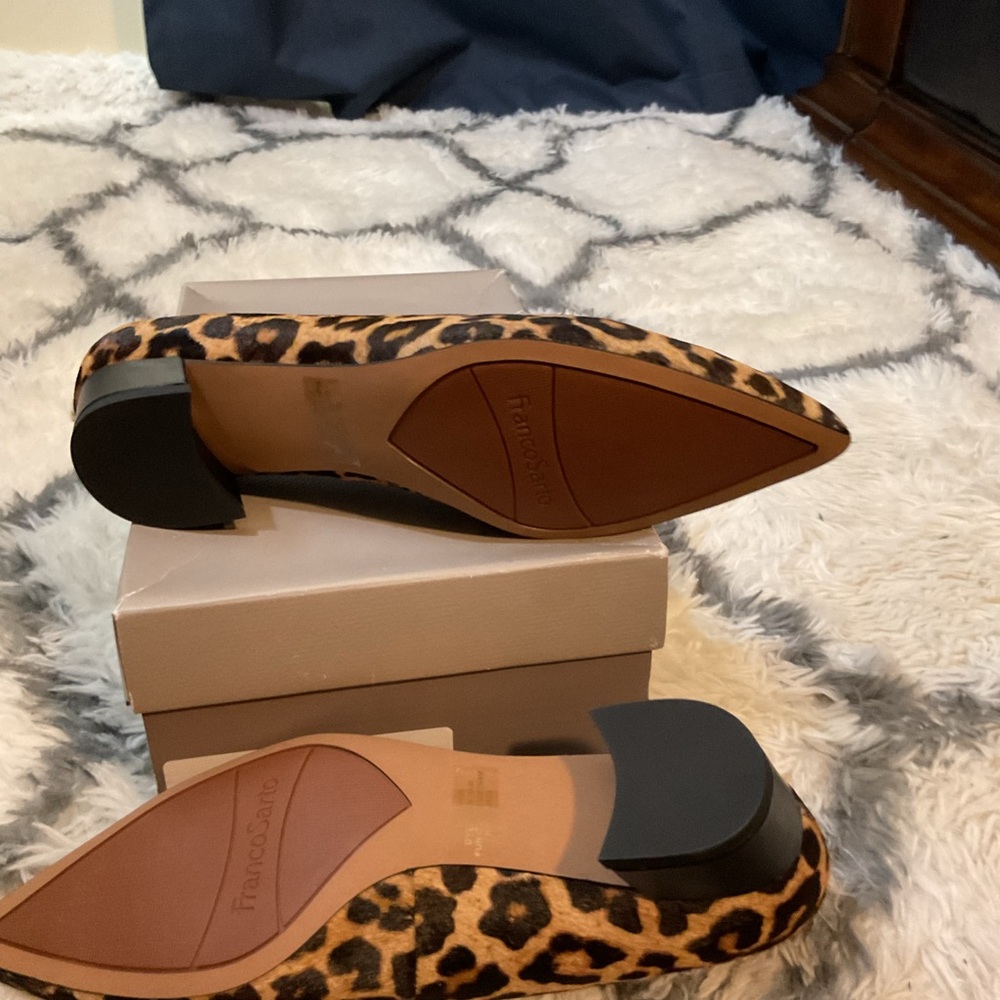 Leopard Print Women's Shoes - Picture 5 of 7